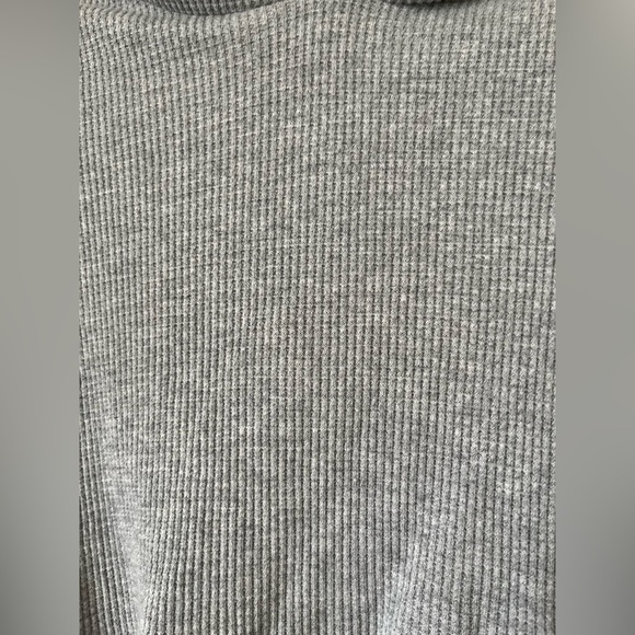 Tna Gray Waffle hooded shirt - Picture 9 of 9